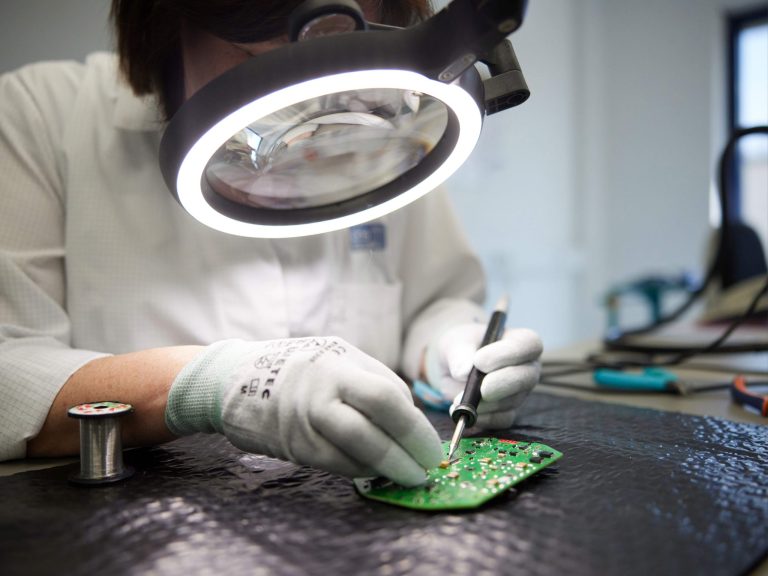 SMD at Variosystems Geseke location